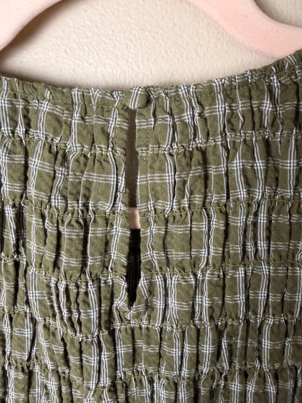 Banana Republic Smocked Seersucker Midi Dress Olive Plaid Petite S EUC - Picture 8 of 9